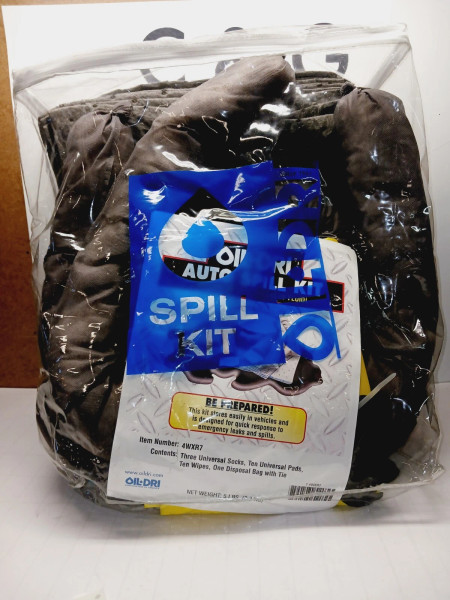 NEW OIL-DRI 4WXR7 25 PIECE SPILL KIT