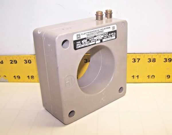 Square D 100:5 Ratio Current Transformer 600 Volt 180-101