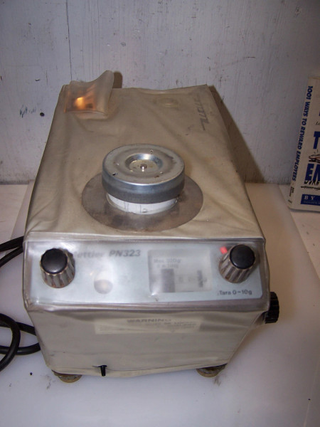 METTLER TOP LOAD BALANCE SCALE MODEL PN323 320g MAX