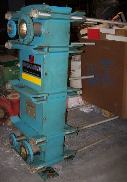 SUPERCHANGER STAINLESS STEEL PLATE HEAT EXCHANGER 222 SQ/FT UX-216-HP-57