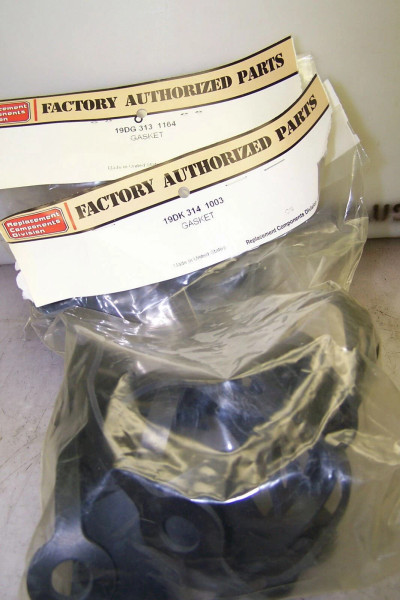 NEW SEALED UNITED TECHNOLOGIES CARRIER 19DK 314 1003 GASKET KIT & 19DK 313 1164