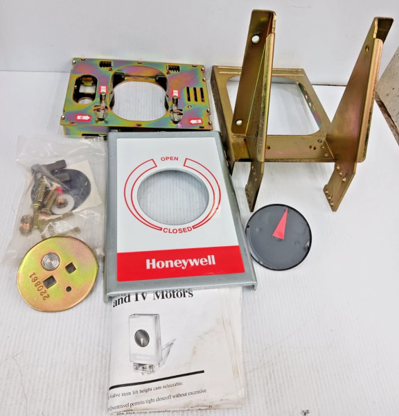 New Honeywell Q5001D1018 Valve Bracket and Linkage For Modutrol Motor