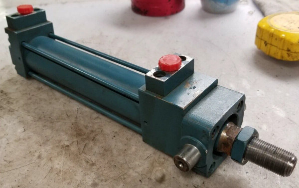NEW BOSCH PNEUMATIC CYLINDER 40MM BORE x 150MM STROKE 28MM ROD DIA