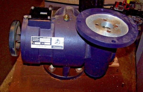NEW CHEMCON CHEMICAL METERING PUMP GEAR BOX DRIVE 56C INPUT 22P1-G530-135