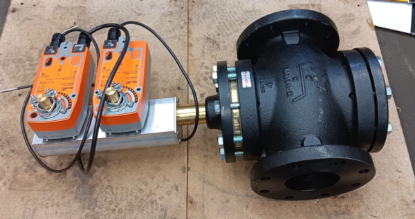 NEW BELIMO ACTUATED BALL VALVE 4" 24-240 VAC CCW 180 IN LBS
