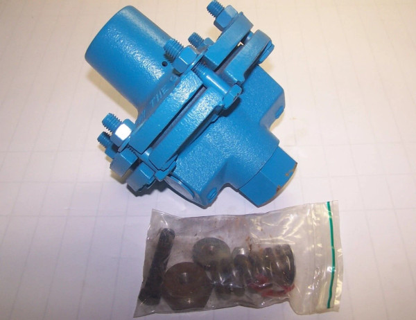 NEW CLARK PRESSURE REDUCING VALVE SIZE 1" 10-50 LBS 4RVA