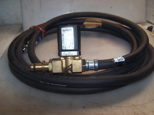NEW BURKERT 3/8" NPT BRASS 2 WAY SOLENOID VALVE 24 VDC 6213A10,0NBAMS WITH HOSE