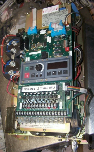 ALLEN BRADLEY 3 HP AC VFD DRIVE 1336-B003-EOD-FA2-L3-S1 460 VOLT