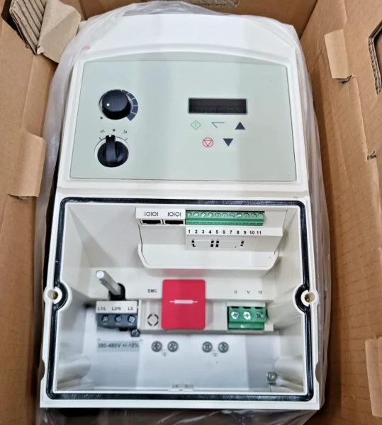 New ABB ACS255-03U-24A0-4+B068+F278 AC Drive 15 HP 4X 480 Vac 24A *Incomplete*