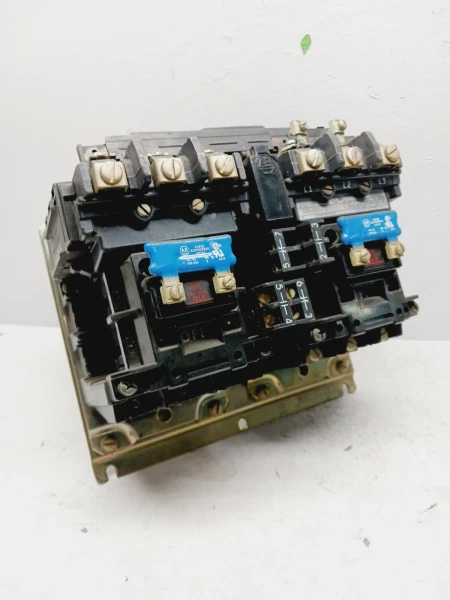 ALLEN BRADLEY 505-BOD-23 SER C SIZE 1 120 V 27 AMP REVERSING STARTER
