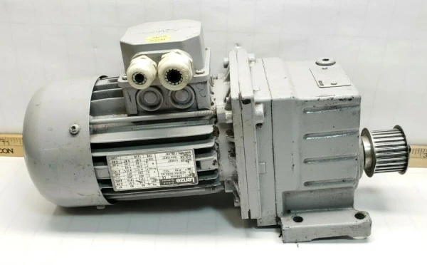 LENZE .45 KW GEAR MOTOR 230-480 VAC 1370/2480 BASE RPM 3Ø GST04-1MVBR-063C42