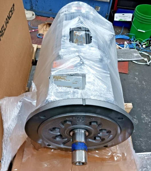 New Sew EuroDrive 7.5 HP GearMotor 280 Rpm RF77 DRN132S4/C/DH