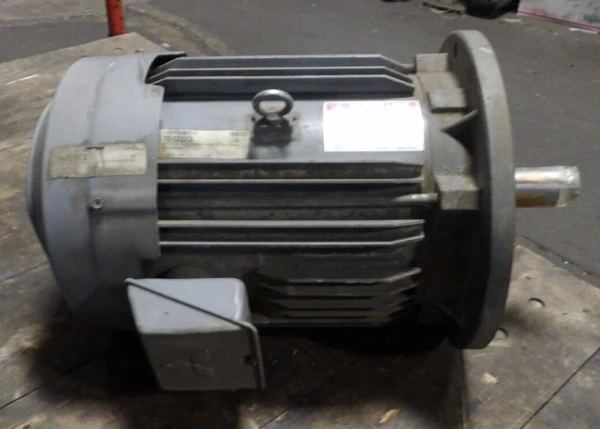 MITSUBISHI 3.7 KW (4.96 HP) INDUCTION MOTOR 200/220 VAC 3Ø 1150 RPM 132S SF-JRV