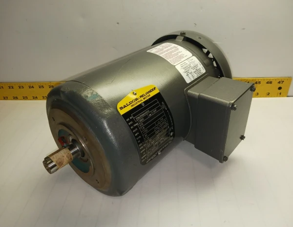 NEW BALDOR 1.5 HP IEC MOTOR 115/230/460/575 VAC 1755 RPM 3 PHASE D80C FRAME