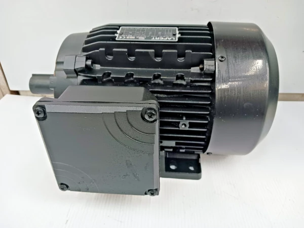 NEW LAFERT 1.2 HP AC ELECTRIC MOTOR 230/460 VAC 1200 RPM 3 PHASE AMH90LBA6