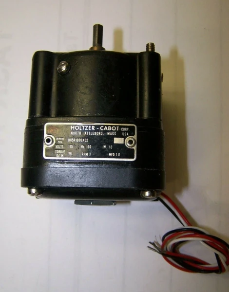 NEW HOLTZER CABOT 115 VOLT MOTOR 10 WATT 1 RPM H05R1800X02