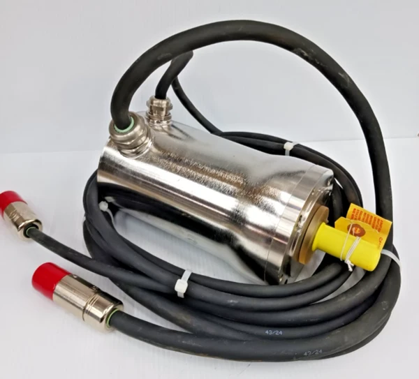 New Allen Bradley MPS-B330P-MJ52DA Kinetix Ac Inverter Duty Servo Motor