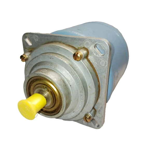 NEW SUPERIOR SLO-SYN SYNCHRONOUS MOTOR 16.6 RPM 1 PHASE 120 VAC SS150BP1