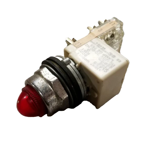 SQUARE D RED PUSH-TO-TEST PILOT LIGHT WITH KA-1 CONTACTS MODEL 9001KT1R9