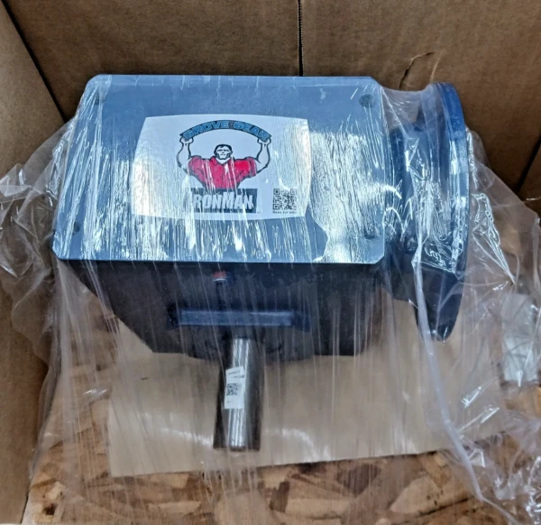 New Grove Gear IronMan 50:1 Worm Gear Right Angle Reducer GRG-BMQ826-50-L-56