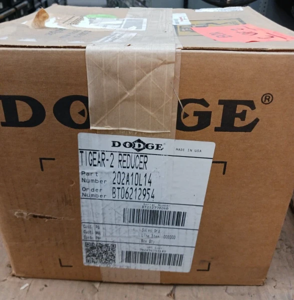 NEW DODGE 10:1 WORM RIGHT ANGLE GEAR SPEED REDUCER 140TC 202A10L14 725 IN-LB