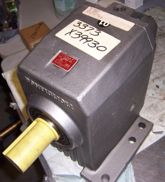 NEW BONFIGLIOLI C503P GEAR REDUCER 105.8:1 RATIO C503P INPUT 3/4" OUTPUT 1-1/2