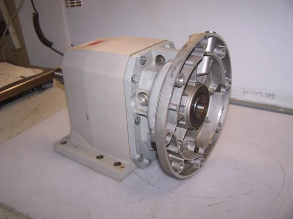 NEW BONFIGLIOLI VIKING PUMP GEAR REDUCER 31.4:1 RATIO 1" BORE TYPE C 40 2 P