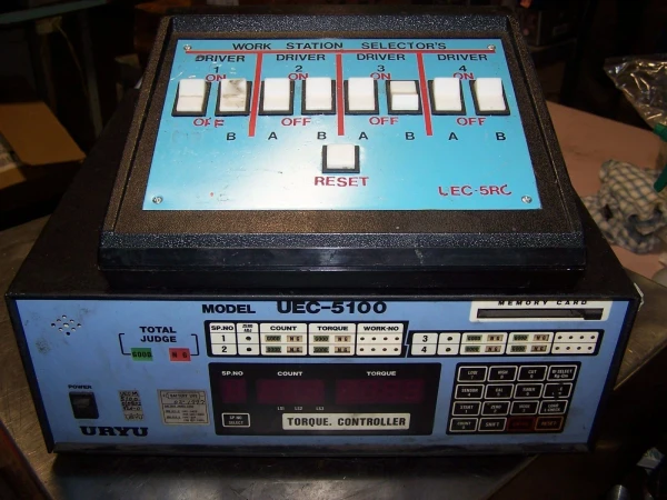 URYU UEC-5100 TORQUE CONTROLLER WITH UEC-5RC WORKSTATION SELECTOR KEYPAD