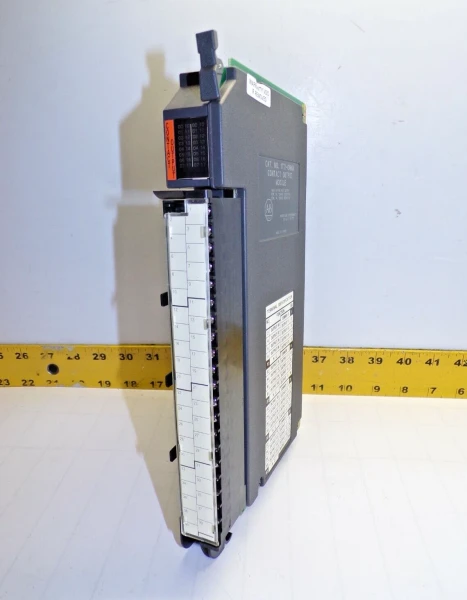 ALLEN BRADLEY CONTACT OUTPUT MODULE 1771-OWNA