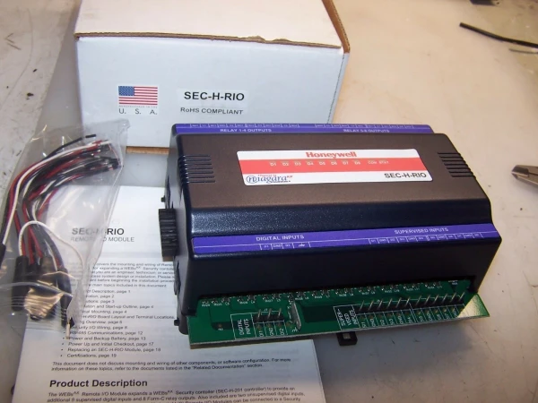 NEW HONEYWELL VYKON SEC-H-RIO REMOTE I/O MODULE