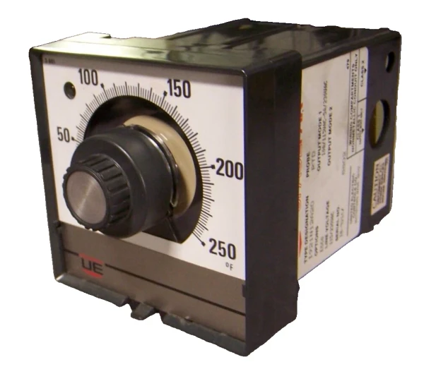 NEW UNITED ELECTRIC I921N12A20 TEMPERATURE CONTROLLER 115/230 VAC RANGE 0-250ºF