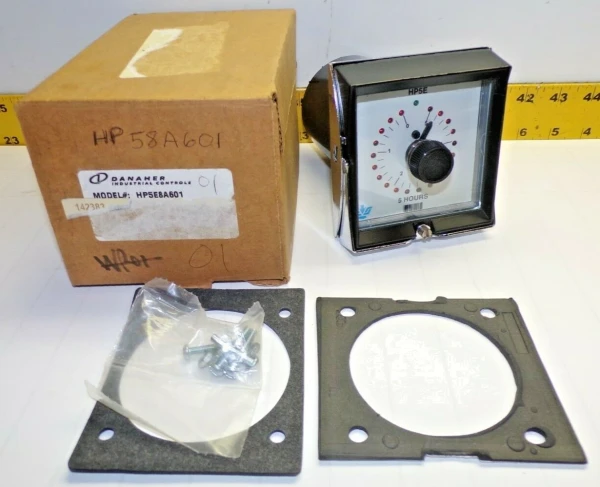 NEW DANAHER EAGLE SIGNAL REVERSE TIMER 5 HOURS 120 VAC HP5E8A601