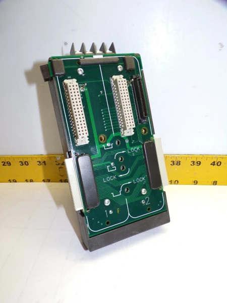 DELTAV EMERSON 2-WIDE CARRIER BASE MODULE W/ RED KJ4001X1-BA3 REV. B