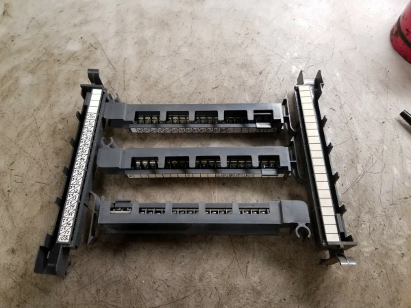 (5) ALLEN BRADLEY BUCHANAN 1771-WH SWING ARM TERMINAL WIRING LOT OF 5