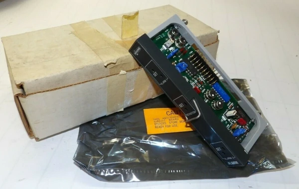 NEW MOORE PLC ALARM MODULE 15216-1
