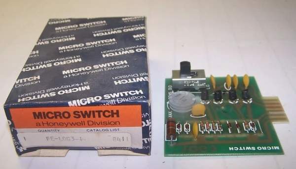 NEW HONEYWELL MICRO SWITCH PHOTO ELECTRIC SWITCH SENSOR FE-LOG3-1