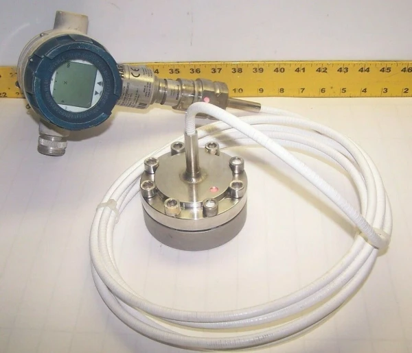 HONEYWELL PRESSURE TRANSMITTER W/ SENSOR ST3000 S100 R300
