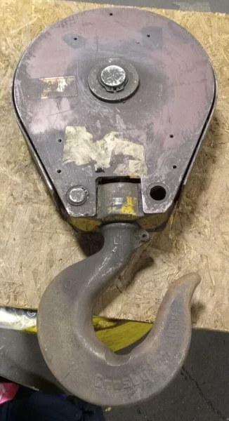 P&H HARNISCHFEGER CRANE / HOIST SINGLE SHEAVE SWIVEL HOOK AND LOAD BLOCK