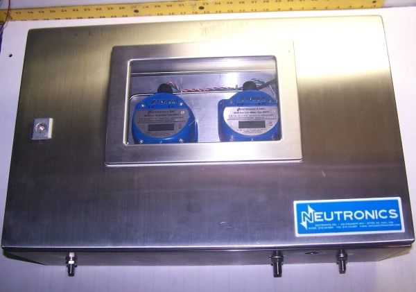 NEUTRONICS BREATHING AIR SAMPLE SYSTEM 7-04-3100-47-1