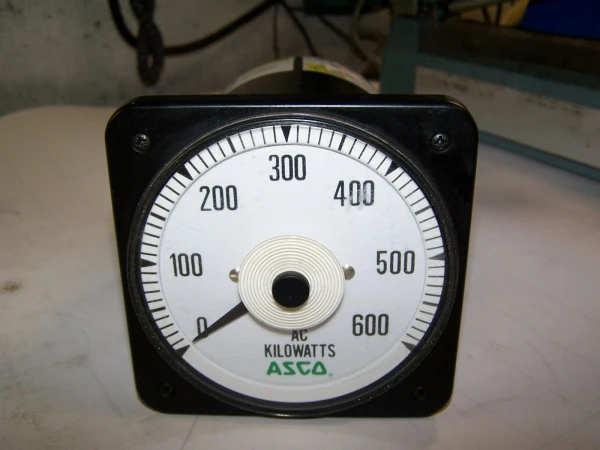 NEW ASCO CROMPTON BLS-77 0-600 AC KILOWATTS PANEL METER 491942-037-D-L
