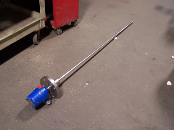 MAGNETROL NEA-4A53-062 TEMPERATURE SENSOR TRANSMITTER 24 VDC 62" PROBE