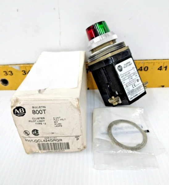 Allen-Bradley Cluster Pilot Light Type 13 Red & Green 24 VDC 800T-QCL424GRGR