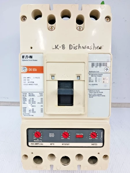 Eaton 250 Amp Circuit Breaker W/ 250 Amp Trip 3 Pole 240 VAC DK3250