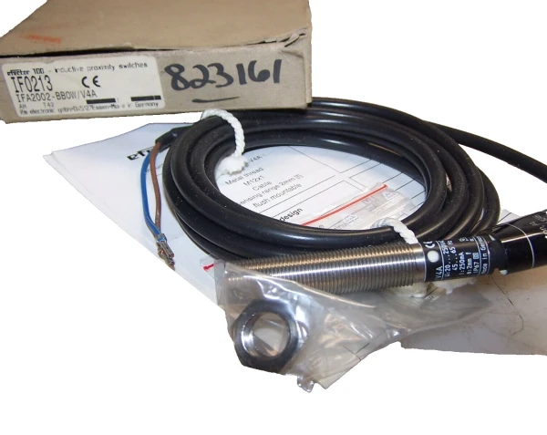 NEW IFM EFFECTOR IF0213 INDUCTIVE PROXIMITY SWITCH IFA2002-BBOW/V4A