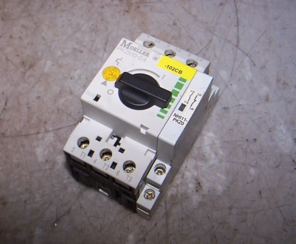 KLOCKNER MOELLER PKZM0-0.4 MOTOR PROTECTIVE CIRCUIT BREAKER 600 VAC 1/2 HP 3 Ø