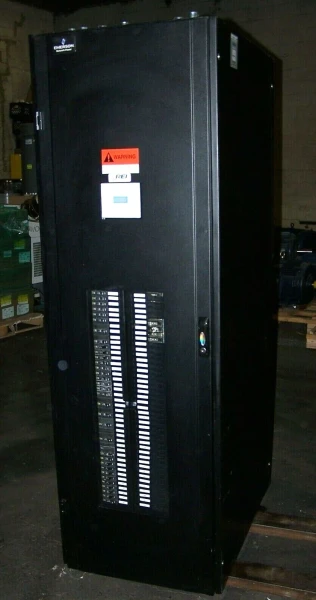 LIEBERT 720 AMP MAX POWER DISTRIBUTION CABINET 208/120 VAC FDC6424SB11