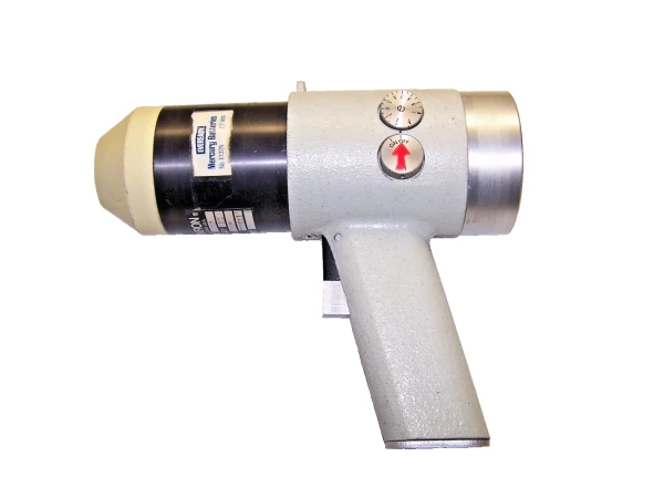 MIKRON M22 INFRARED THERMOMETER 0-500ºF ACCURACY 1% FOCUS 12" F.O.V. 40:1