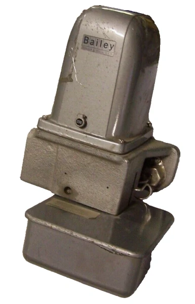 NEW BAILEY PNEUMATIC PRESSURE TRANSMITTER 2000 PSIG KP2332