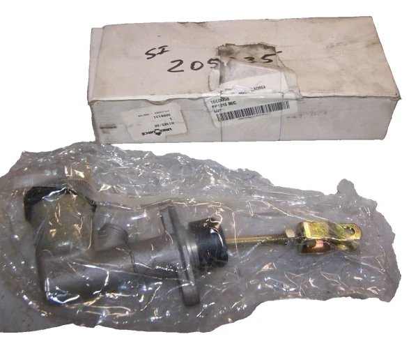 NEW HYSTER MASTER BRAKE CYLINDER FOR FORKLIFT FORKTRUCK 3006131