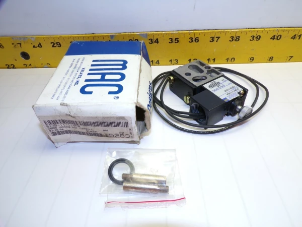 NEW MAC VALVES SOLENOID VALVE 120 VAC 6.8 WATT VAC TO 150 PSI 613B-11-114CA